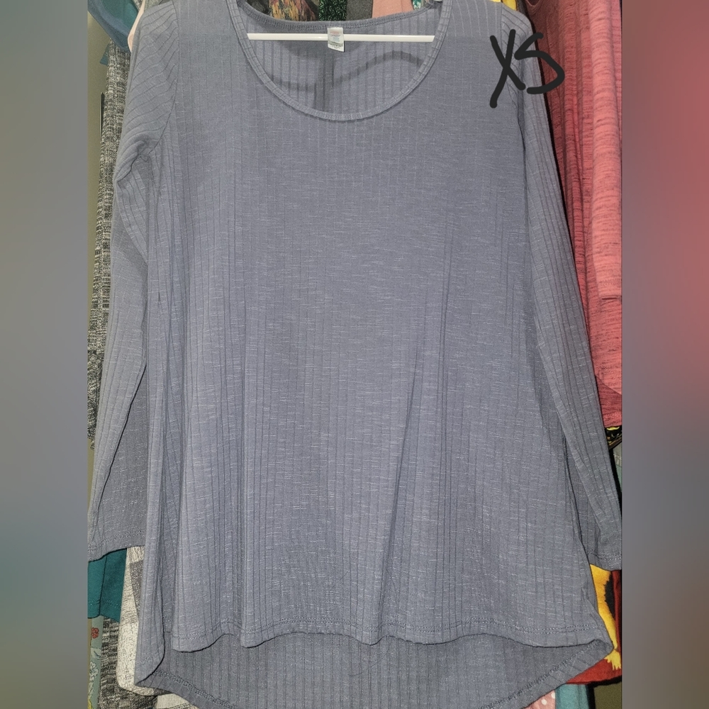 LuLaroe Lynnae top XS